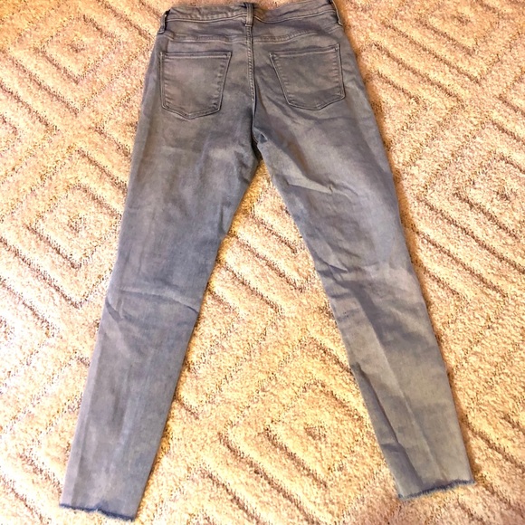 Universal Thread light wash skinny jeans - Picture 3 of 4